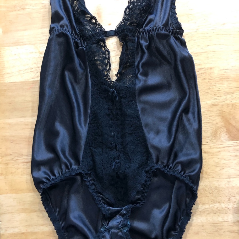 CeSoir Lace Teddy Bodysuit Size 32